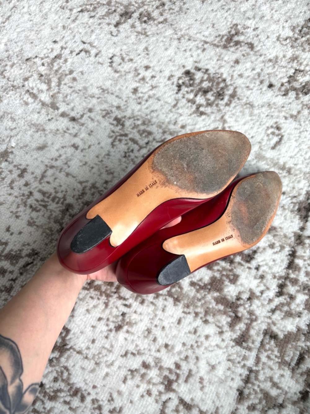 Vintage Salvatore Ferragamo Red Leather Black Cap Toe Pumps Heels (Size 5.5) - Picture 10 of 11